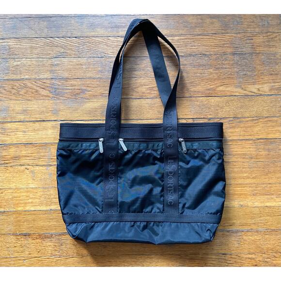 LESPORTSAC Large Black Shoulder Bag sz OS - Picture 1 of 13